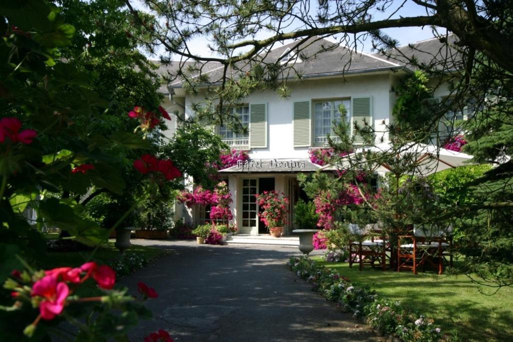 Hotel Beatus Cambrai Exterior photo